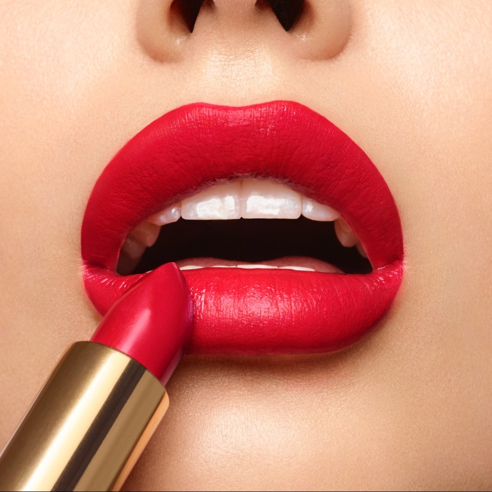 Yves Saint Laurent Rouge Pur Couture 82 Rouge Provocation BNIB LE